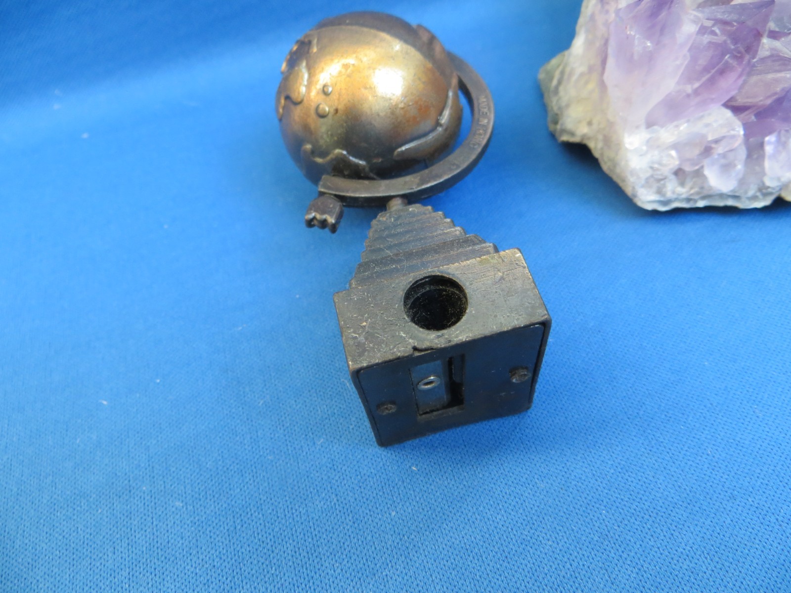 BRONZE COLORED METAL PENCIL SHARPENER GLOBE FOR LIBRARY, CLASSROOM OR COLLECTOR