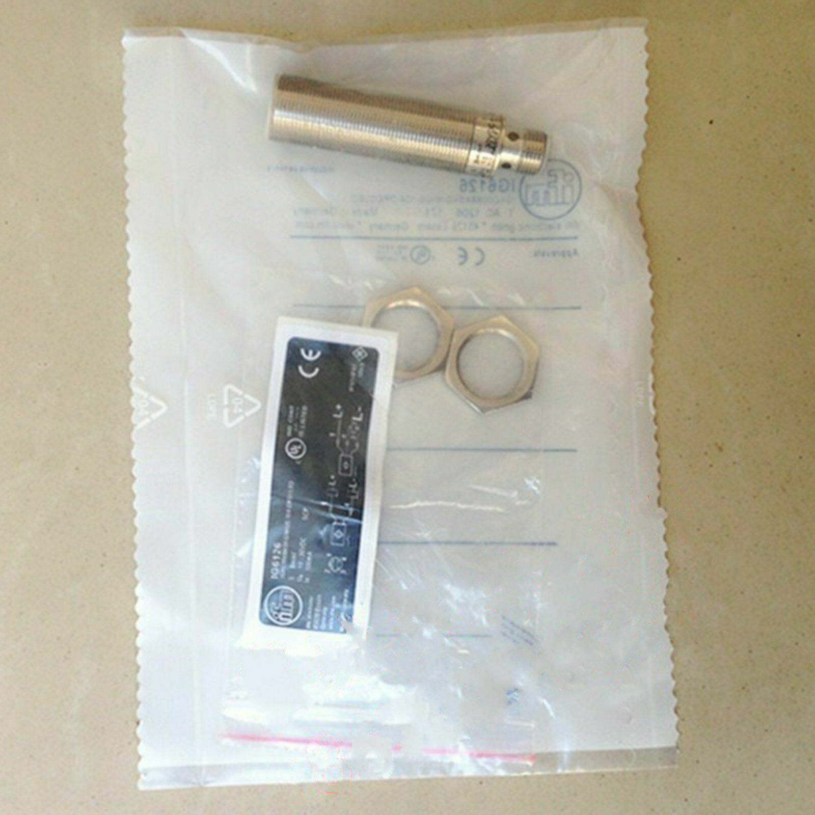 IFM IG6126 IGKC008BASKG/M/US-104-DRS/2LED Proximity Switch New