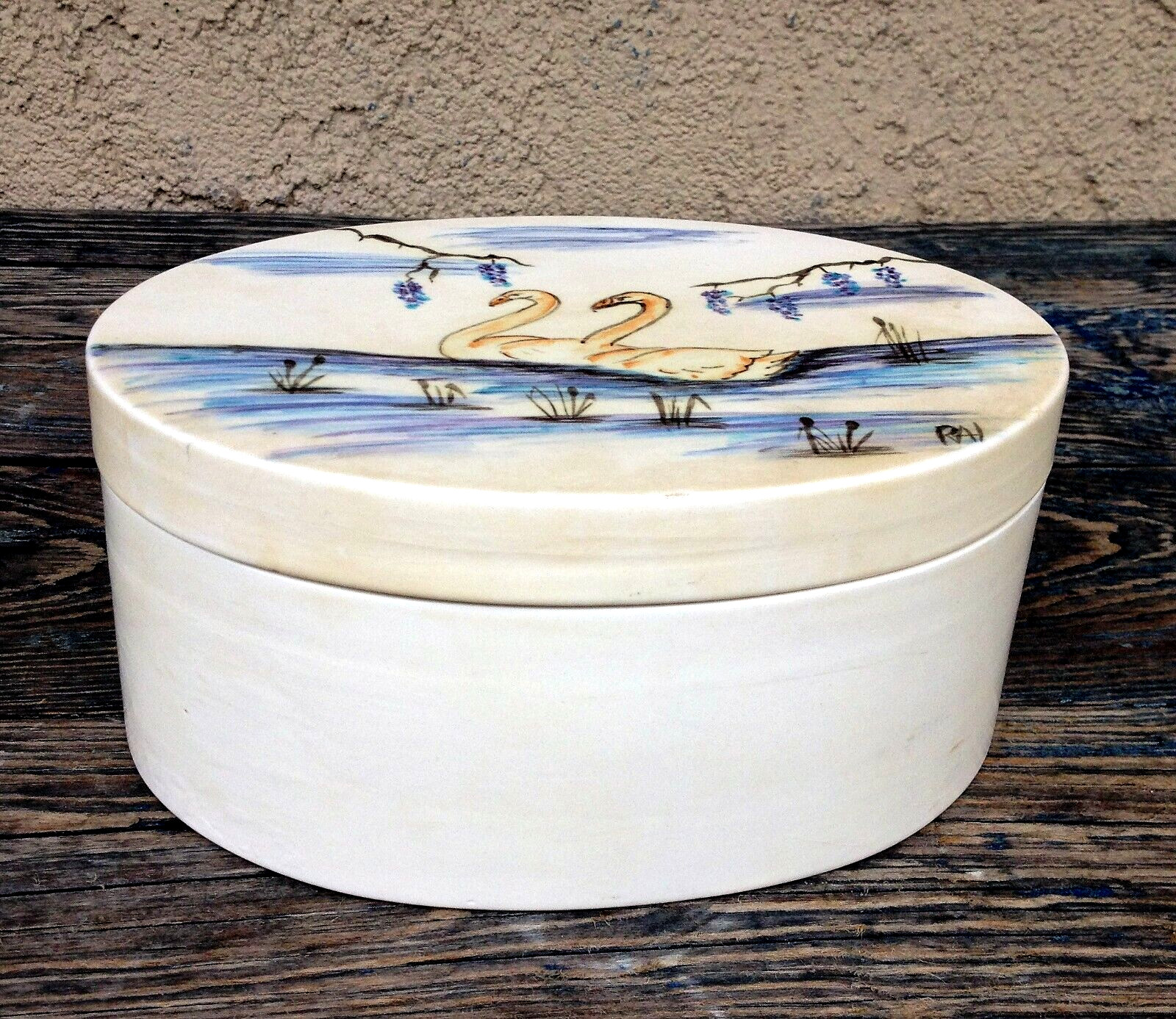 VANITY TRINKET JEWELRY KEEPSAKE BOX W/ LID, HANDPAINTED SWANS VINTAGE CERAMIC