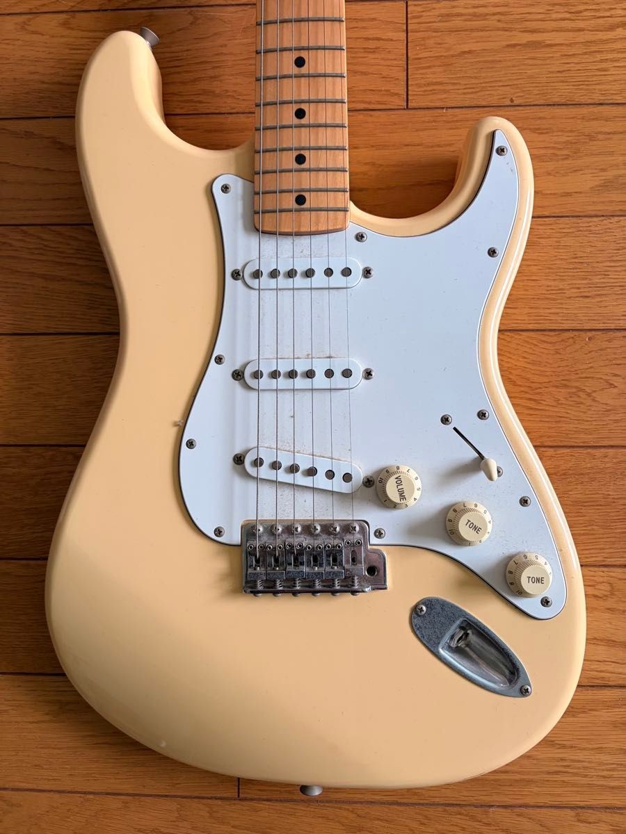Fender Japan Stratocaster ST72-58US YWH