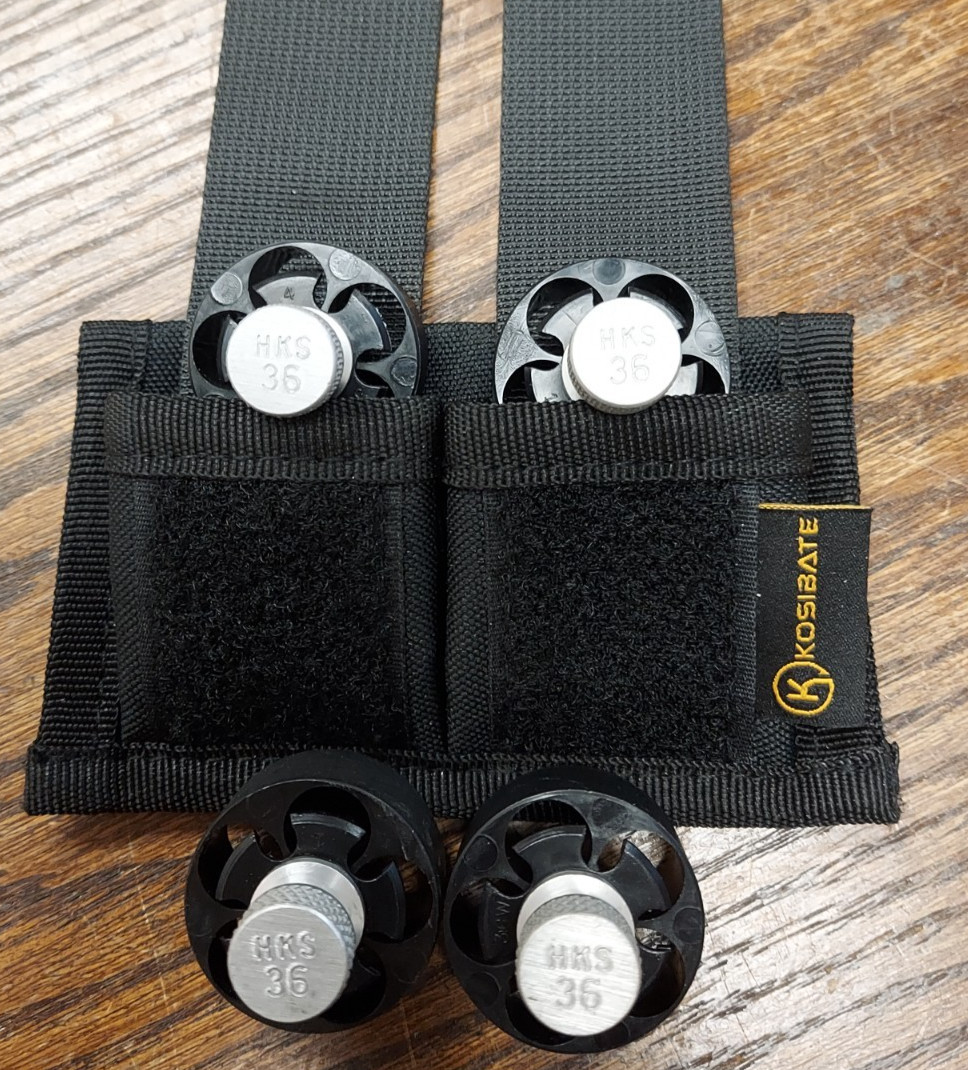 Lot of 4 HKS 36 Speedloaders 5 Shot and One 2 Pouch Holder