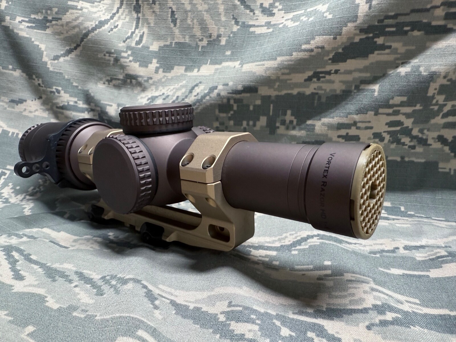 Vortex Razor HD Gen 2, 1-6x24 Anti-Reflection Device (ARD) / KillFlash FDE
