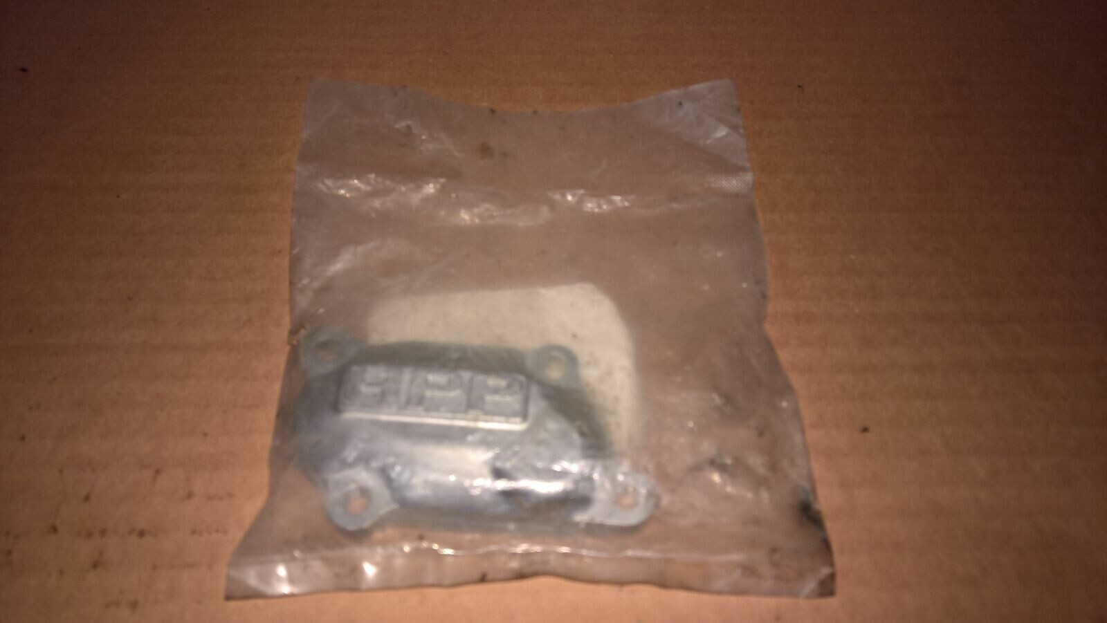 NEW Honda CR125 CR-125 Exhaust Power Valve LH Left Hand Cover 12107-KZ4-700