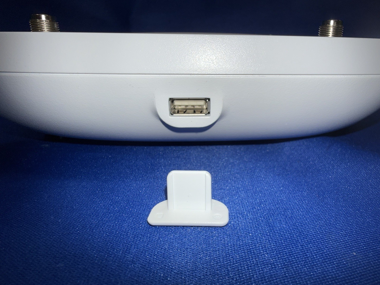 Cisco Catalyst C9120AXE-B Wi-Fi 6 Wireless Access Point - No Antenna - Read