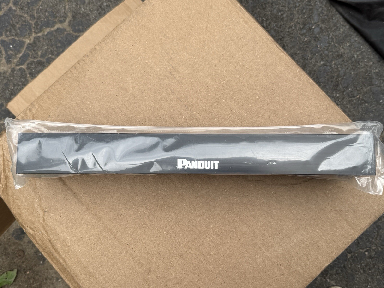 Panduit WMPFSE Cable Management Horizontal- Open Box