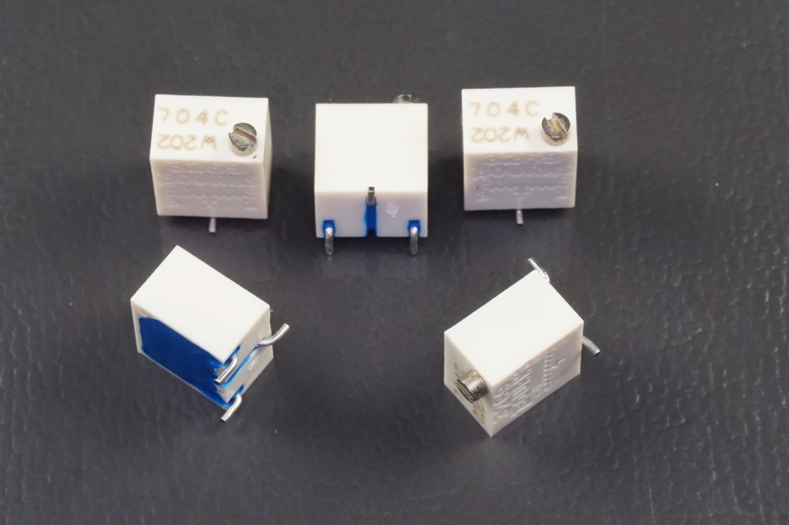 Lot of 4 3269W-1-202 Bourns 1/4" Trimpot Trimming Potentiometer 2k Ohm 10% NOS
