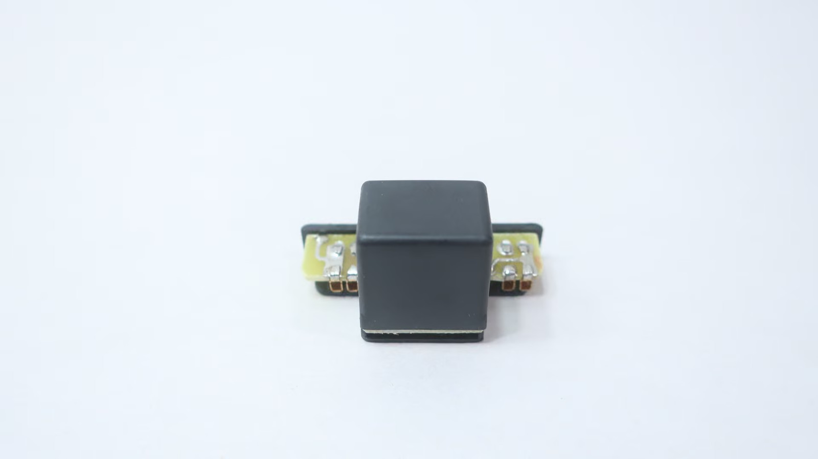 Allen Bradley 8-592 Power Triac Ss Relay 24-240v-ac