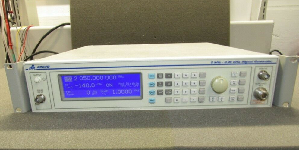 IFR/Aeroflex 2023B Signal Generator 9 kHz to 2.05 GHz W/Option 11