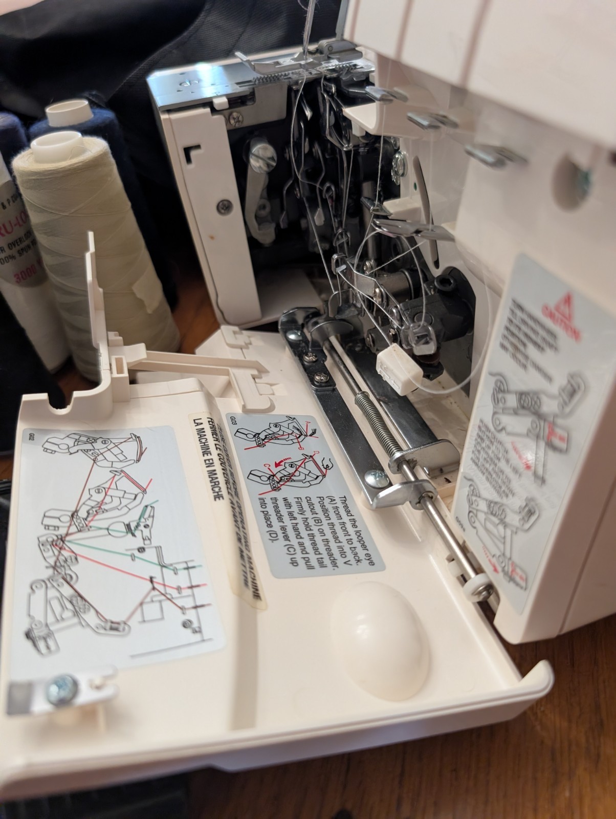 Singer QuantumLock 14T967DC 5-Thread Overlock Sewing Machine