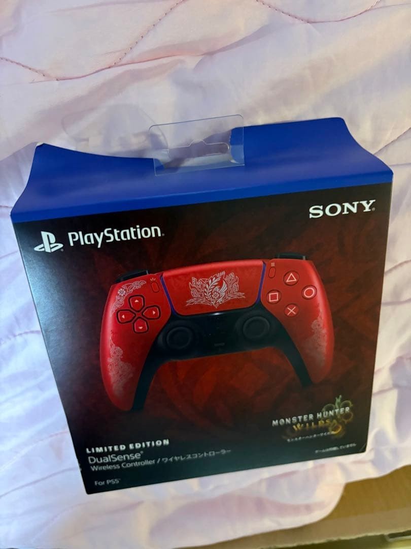 Monster Hunter Wilds DualSense Wireless Controller Limited Edition Sony Red