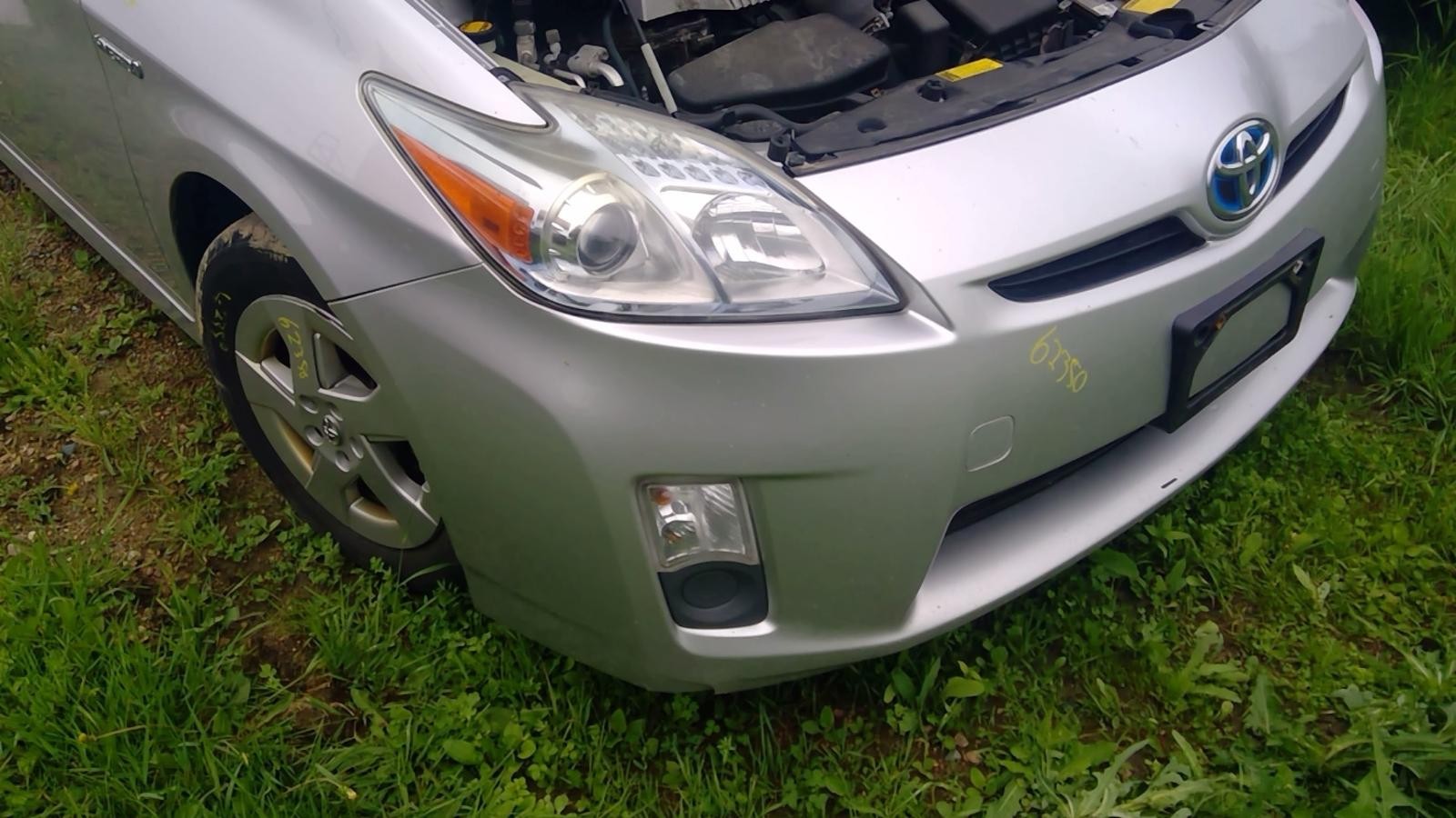 Used Floor Jack fits: 2011 Toyota Prius Grade A