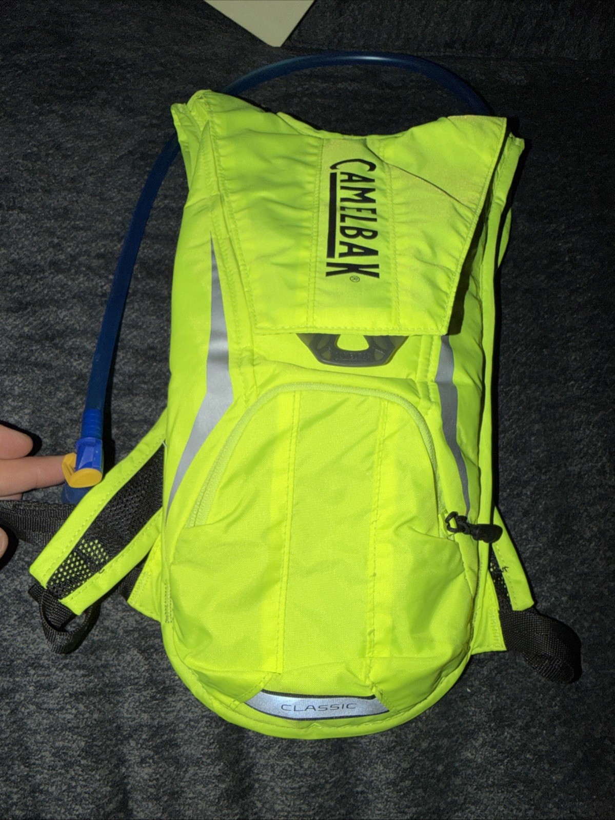 Camelbak Classic Hiking/HydrationPack Backpack With 2L. Water Reservoir High Viz