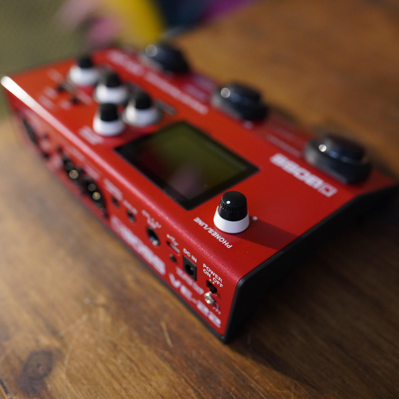 Boss VE-22 Vocal Effects and Looper Pedal Guitar