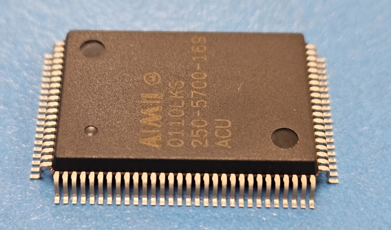 (1PC) 250-5700-169-ACU QFP100