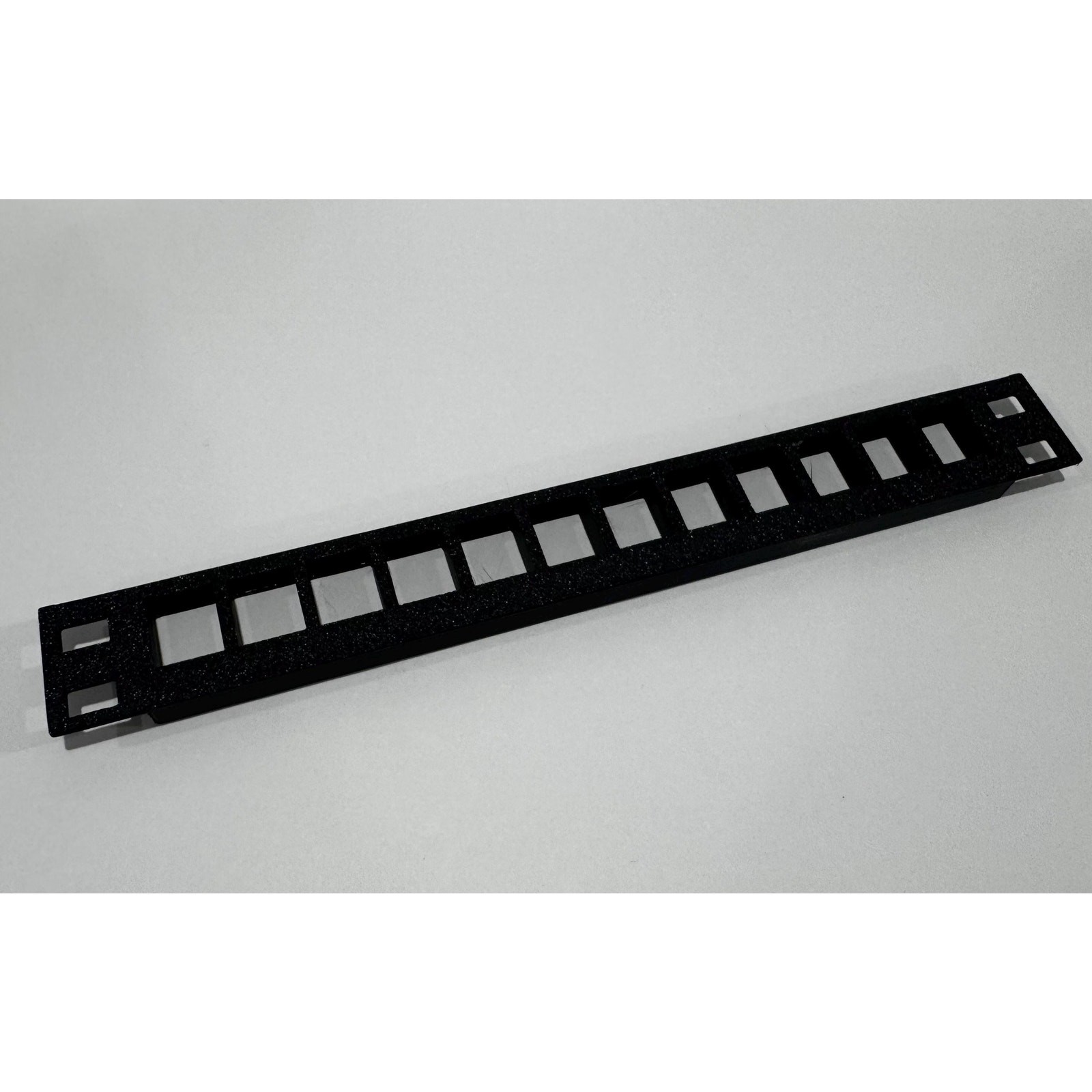 10" Network rack plate for keystone jacks