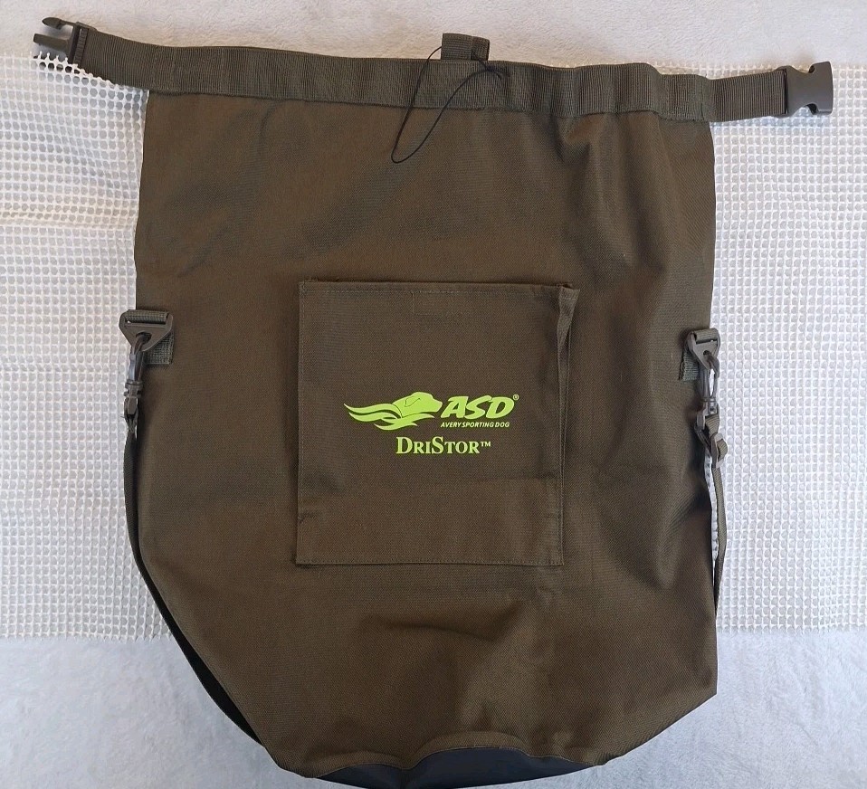 Avery Sporting Dog ASD DriStor Travel Dog Food Bag 40lb Vacationer