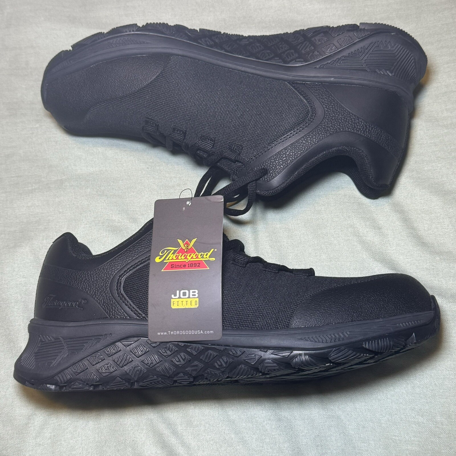 THOROGOOD Sz 10M SHOES 809-6110 Safety Toe Athletic Shoe Men’s T-800 Low Tracker