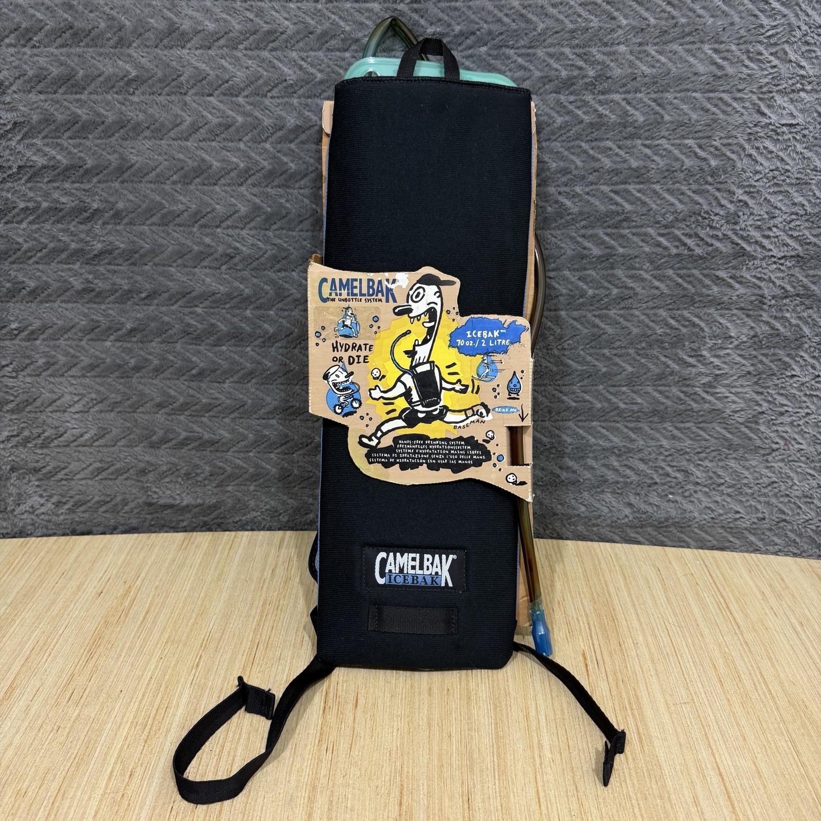 CamelBak Icebak Unbottle System 70 Oz 2L Hands Free Drinking System Hiking Bag