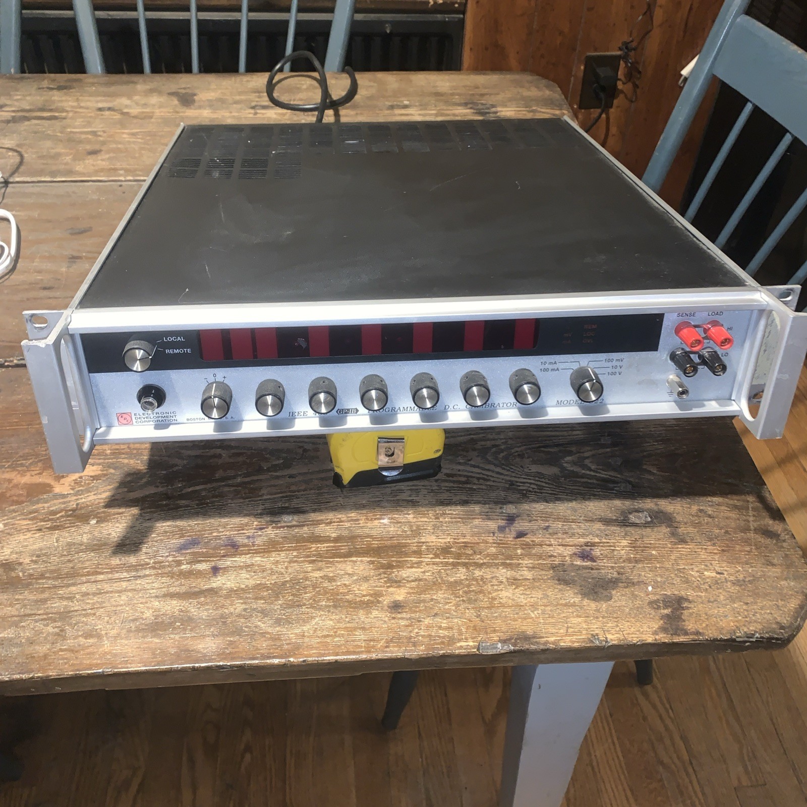 Electronic Development Corporation Programmable DC Calibrator Model 522