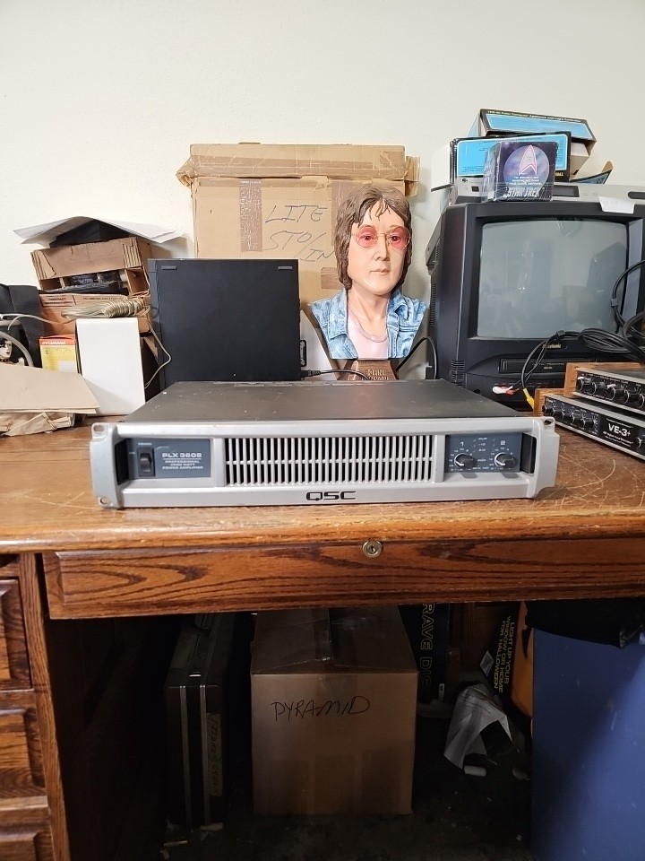 QSC PLX3602 Power Amplifier 3600w