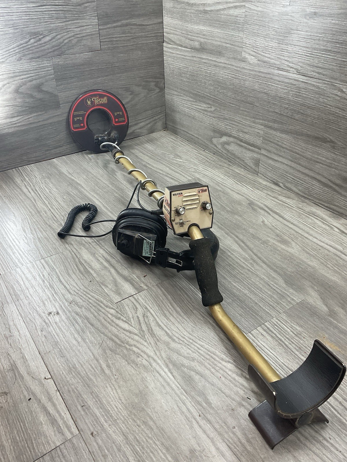 Tesoro Silver U Max Metal Detector Micro Processor 8" Coil Adjustable Height