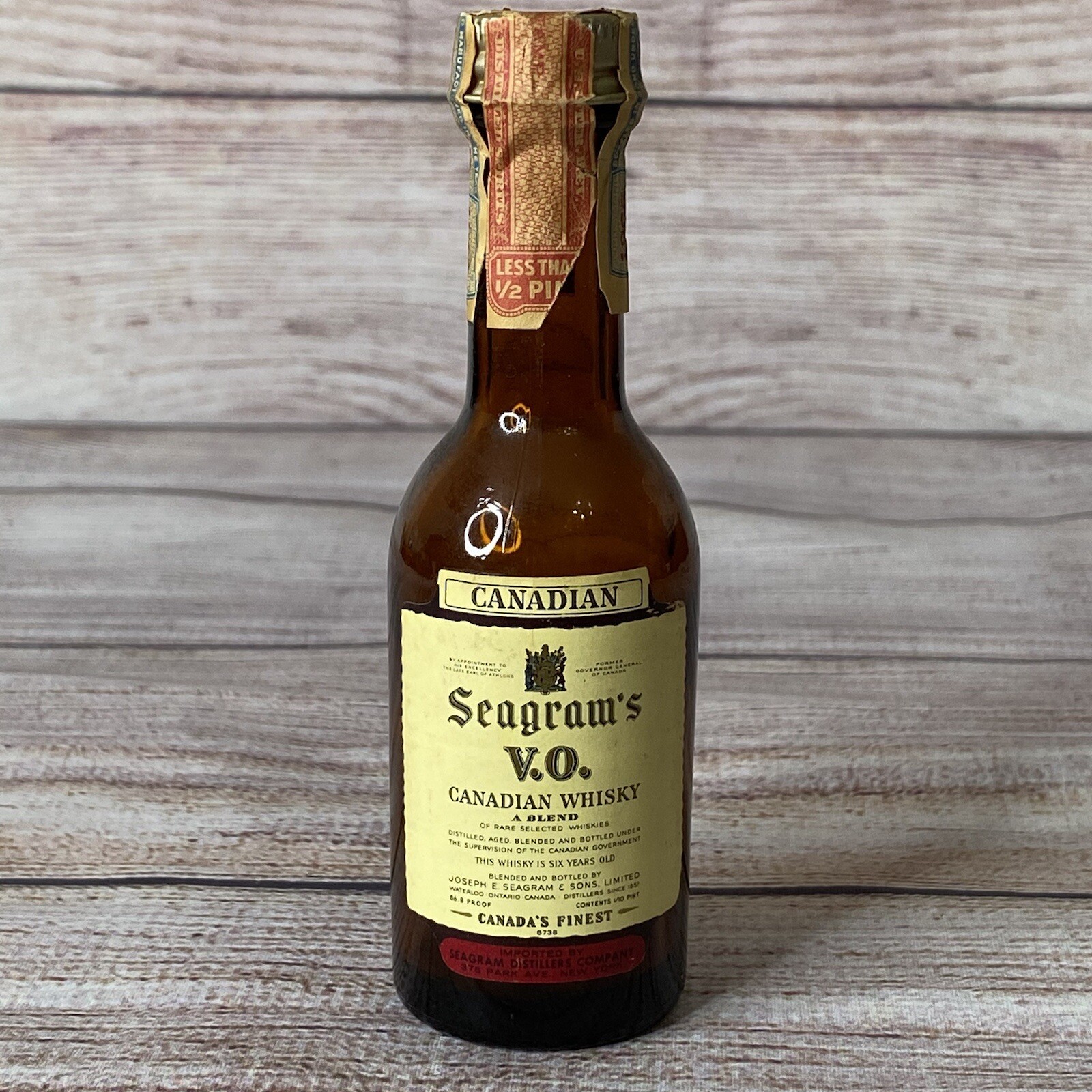 Seagram's V.O Canadian Whiskey 1/10 Pint Brown Glass Empty Bottle Tax Stamp 1966