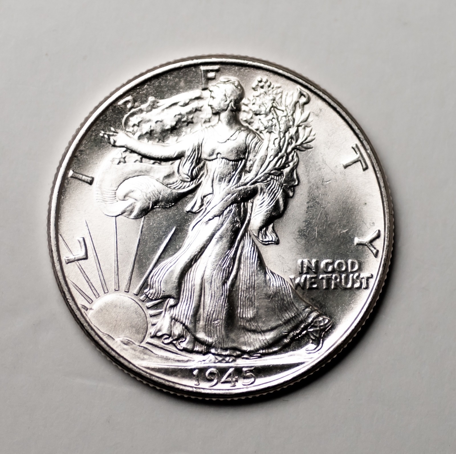 1945-P MS/UNC  Walking Liberty Half Dollar SUPERB US COIN 90% Silver, 50C!