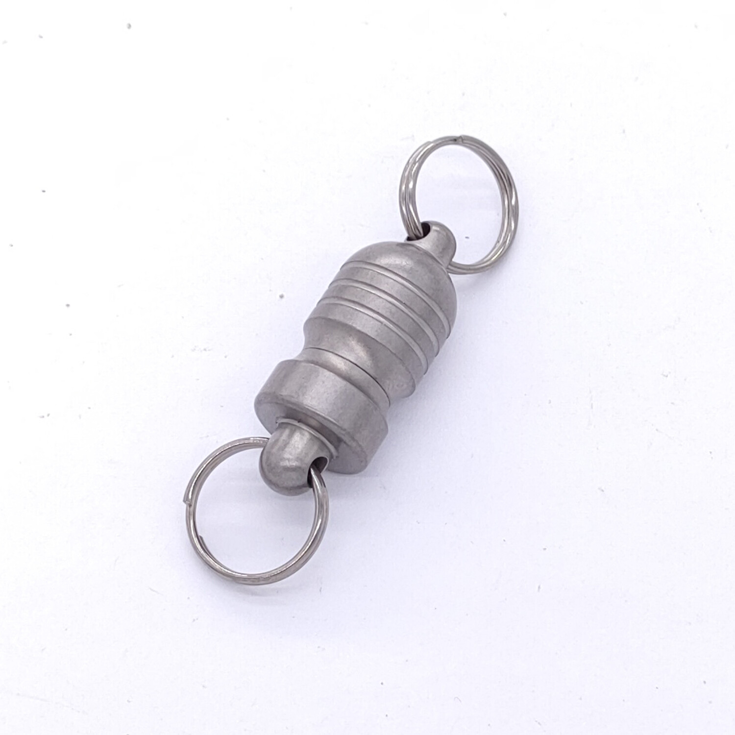 Titanium Alloy Quick Buckle Quick Detach Magnet Keychain Multi Tools Pendant EDC