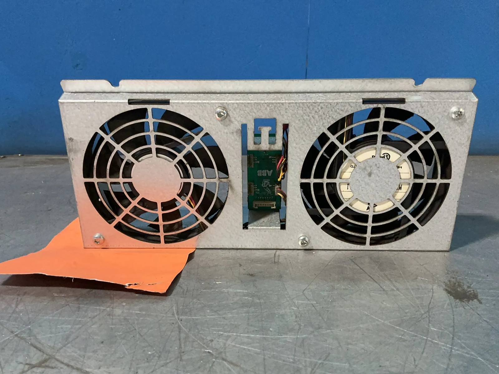 DUAL SERVO FAN UNIT.