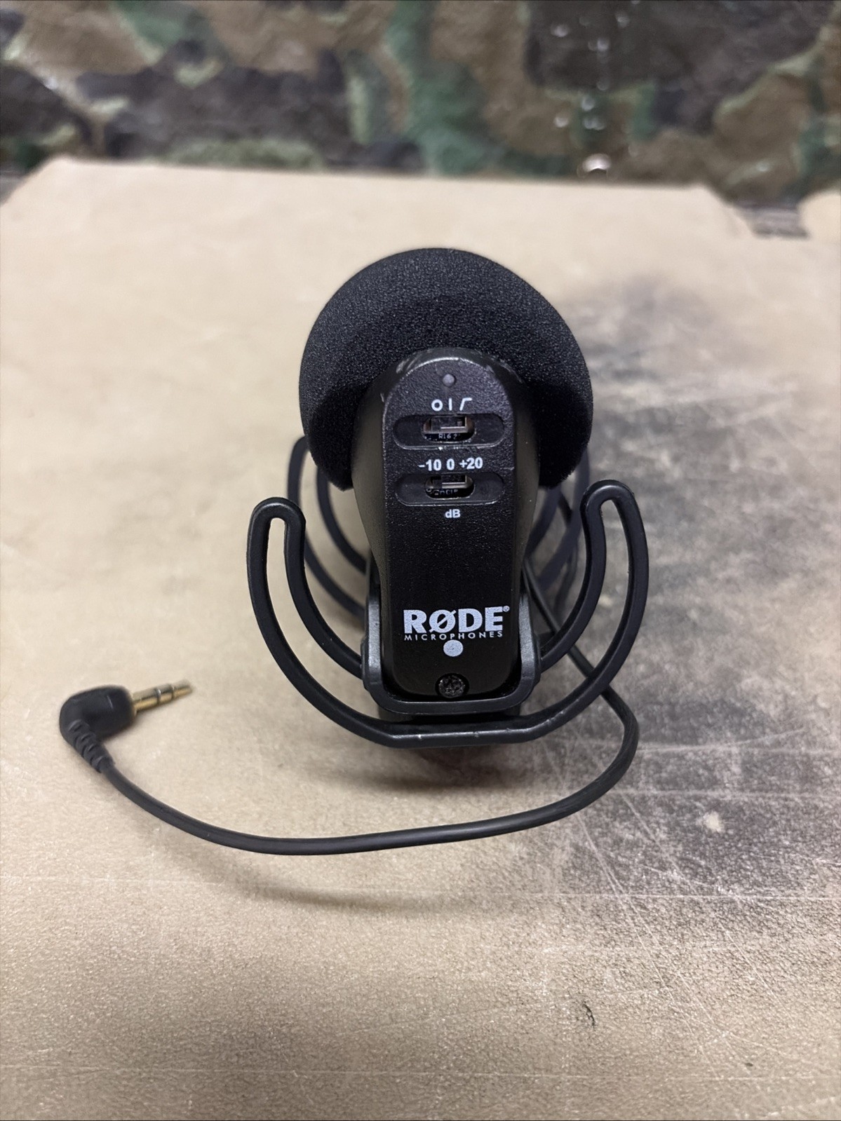 Rode VideoMic Pro On Camera Shotgun Microphone Condenser DSLR Video Mic VMP