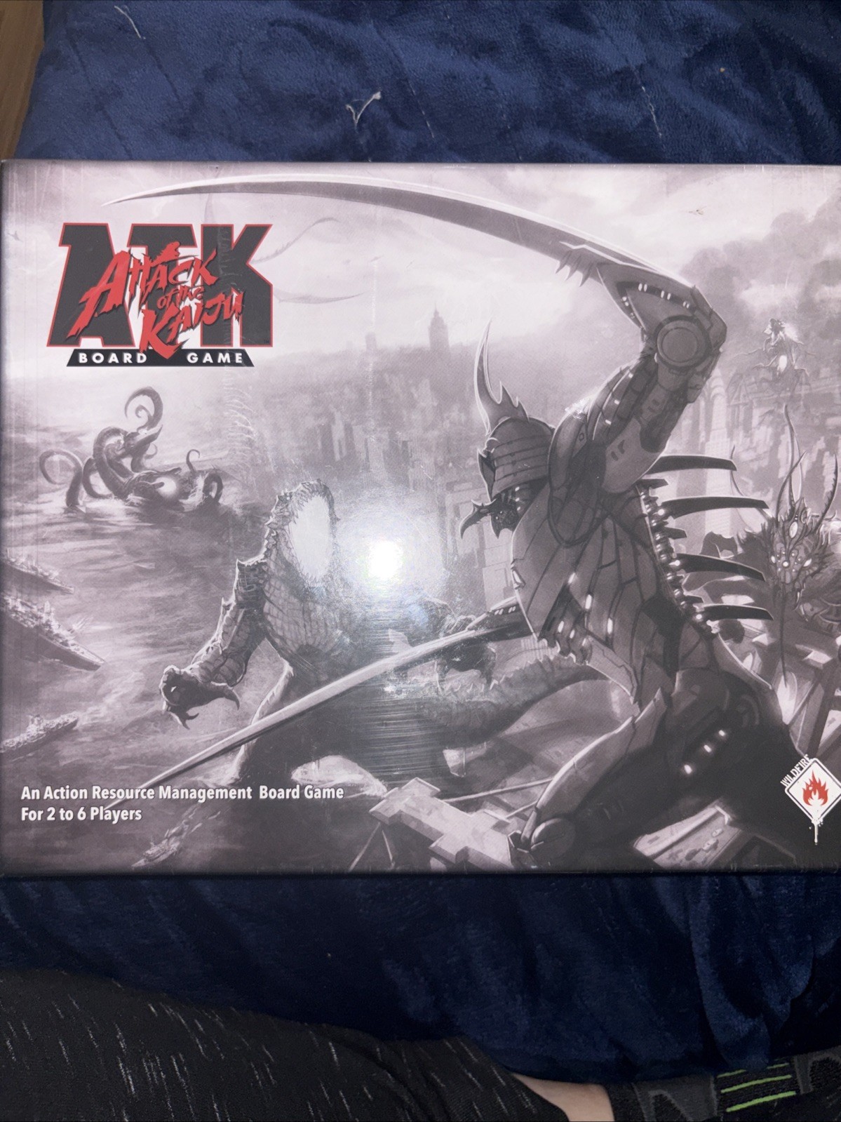 Attack Of The Kaiju- Strategy Monster KOT Fast Pace Family Board Game SEALED