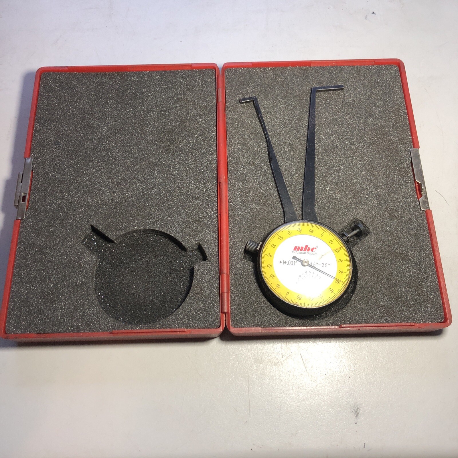 MHC 1.500-2.500” .001” Internal Dial Caliper