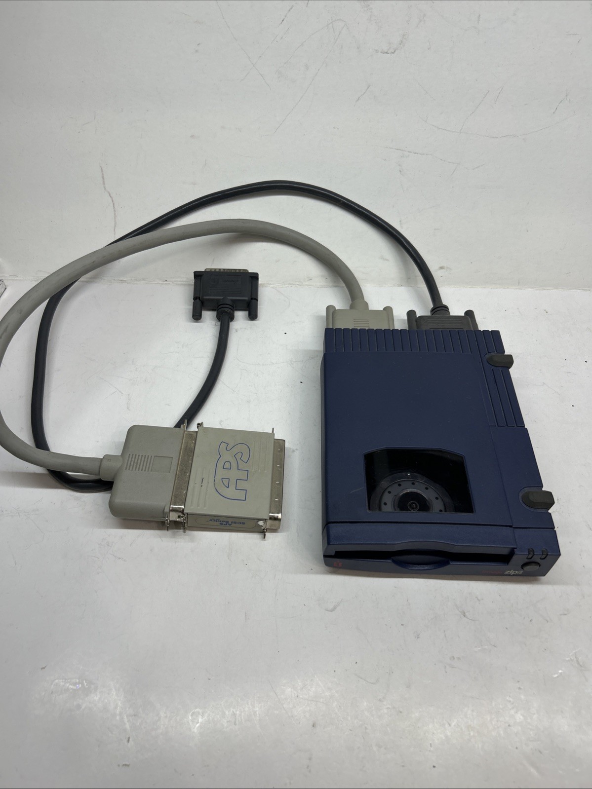 iomega Zip Disk 100 #Z100P2 External Drive & Parallel Cord Zip Cable Blue Drive