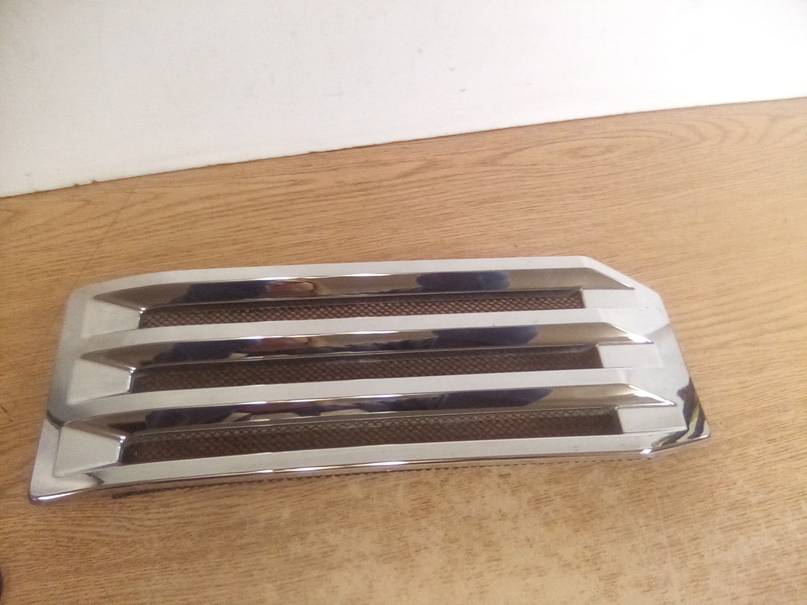 Mack Grille 84744706, 84744710