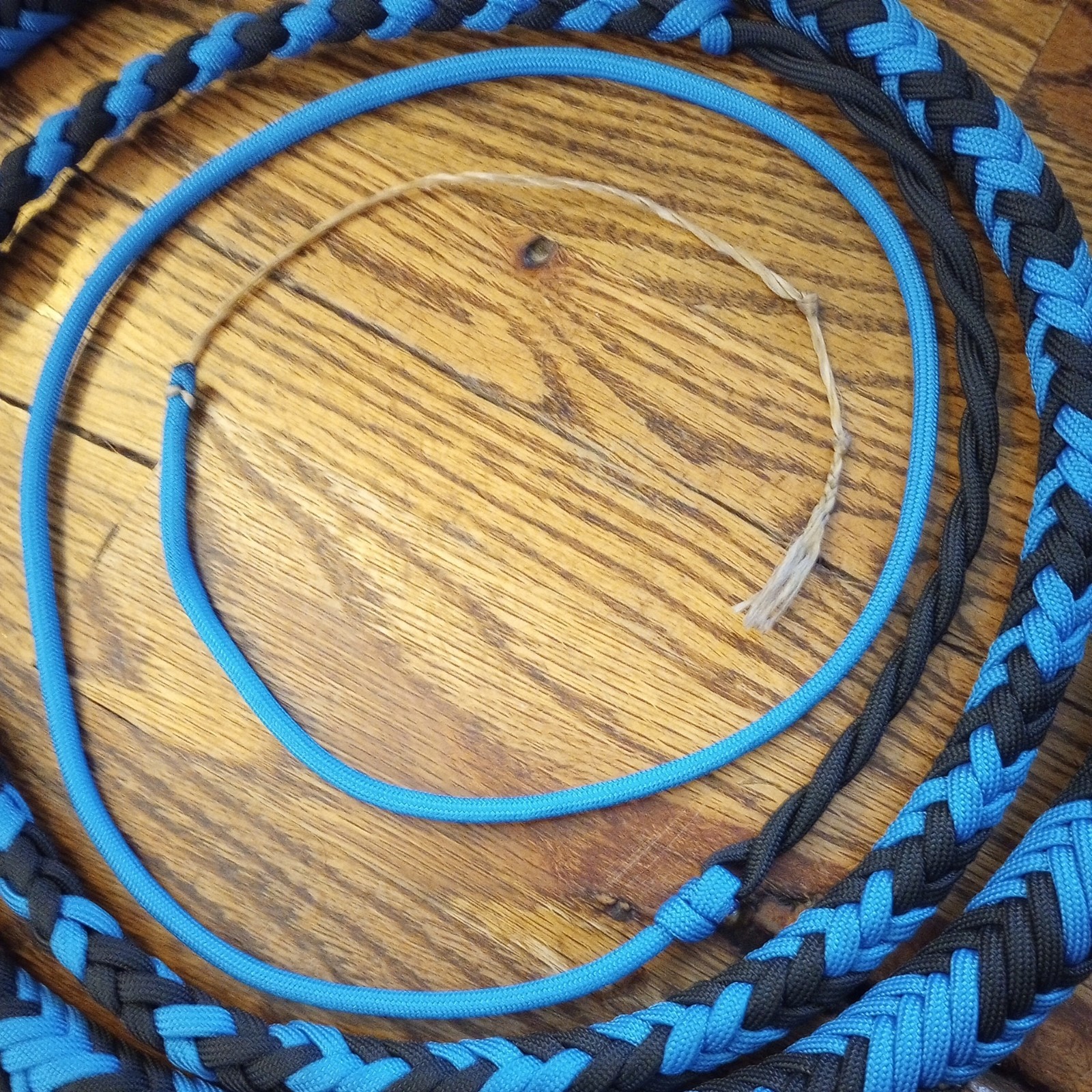 Handmade in USA 7 Foot Braided Paracord Bull Whip