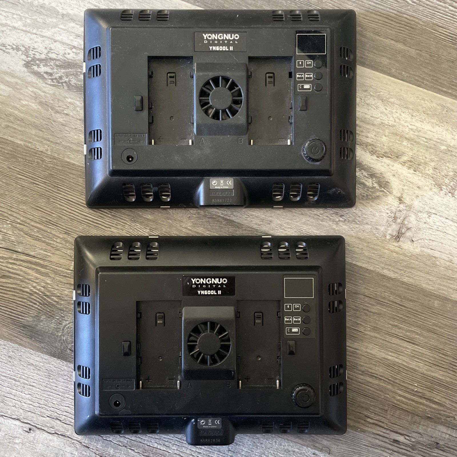 (2) YONGNUO YN600LII LED Video Light