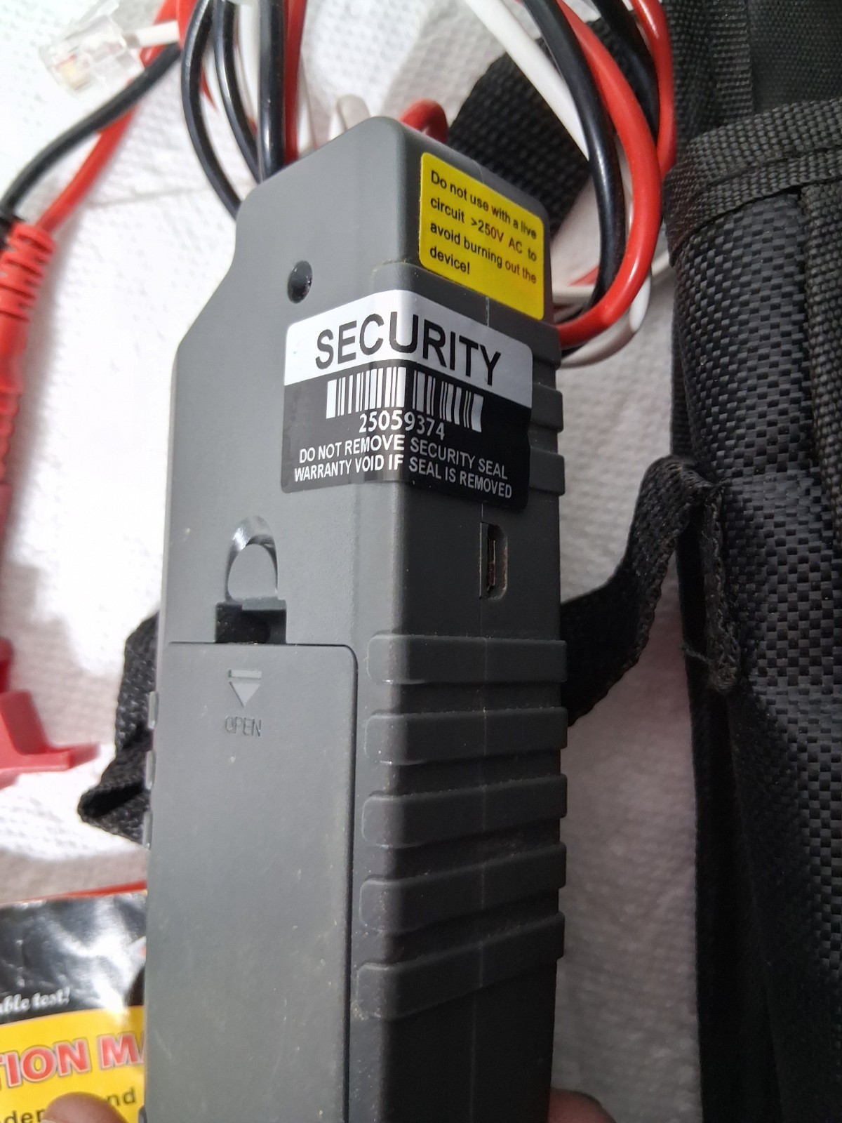 High & Low Voltage Wire Tracker Underground Cable Detector Locator NF-820 B35