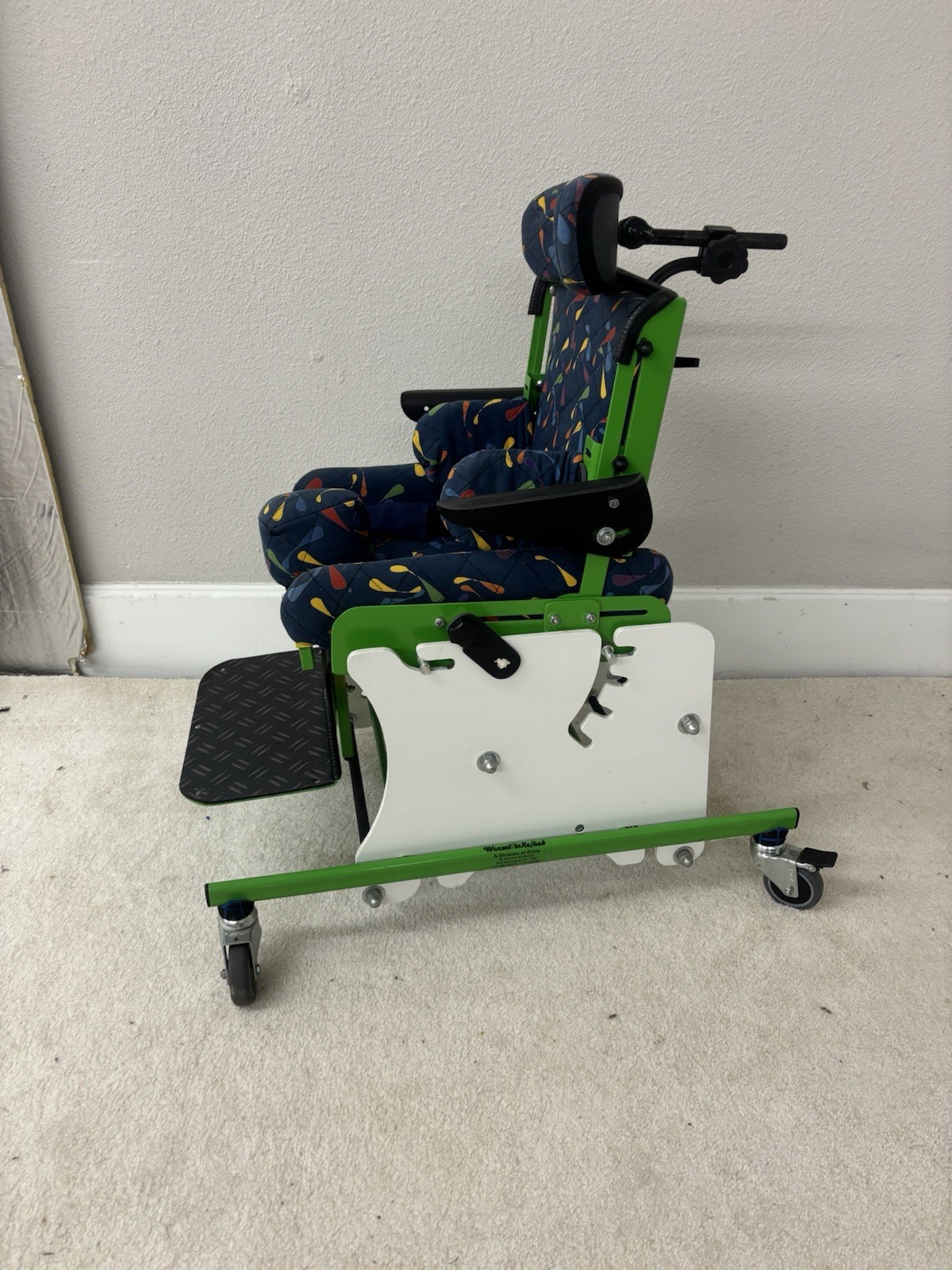 🔥 Drive Wenzelite MS3000 MMS -Med Lime Green Low Base Tilt Recline