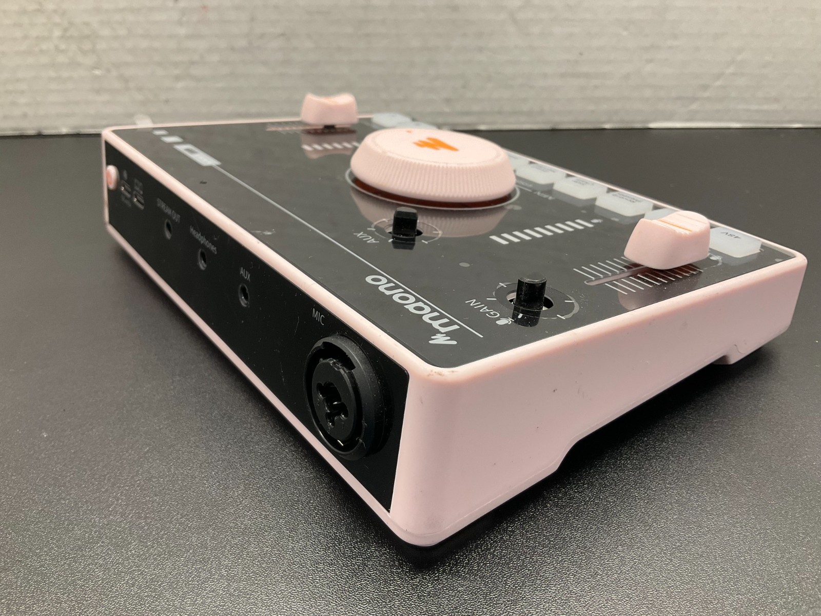MAONO Streaming Audio Mixer, Audio Interface with Pro-preamp, Bluetooth,