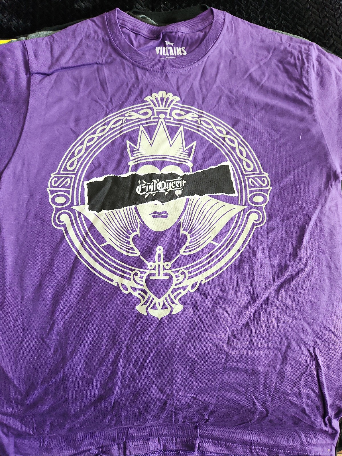 Loot Crate Exclusive NEW T-Shirt - Size M Medium - Disney Villains Evil Queen