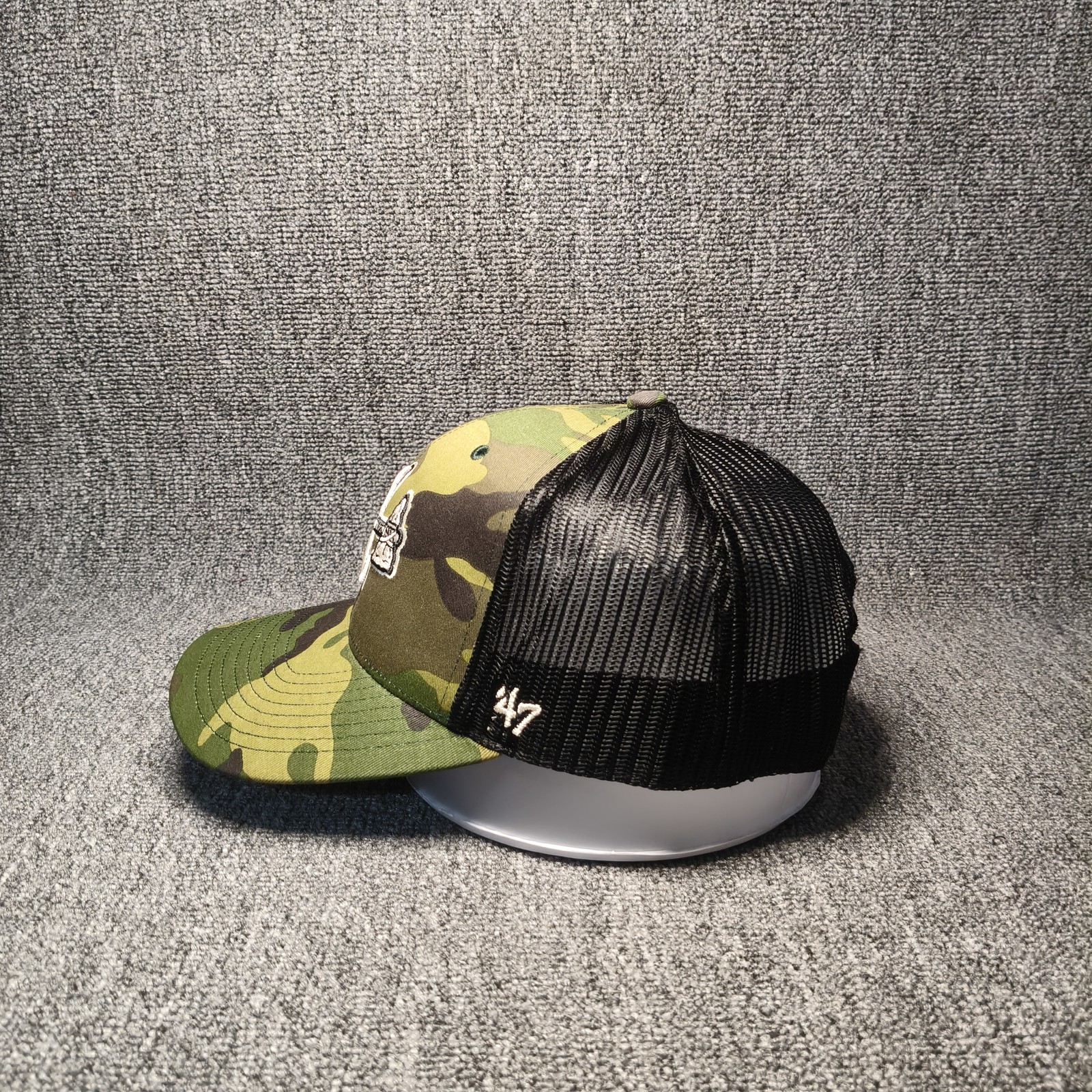 YY Brand Atlanta Braves MLB Camo Trucker Hat Snapback Cap
