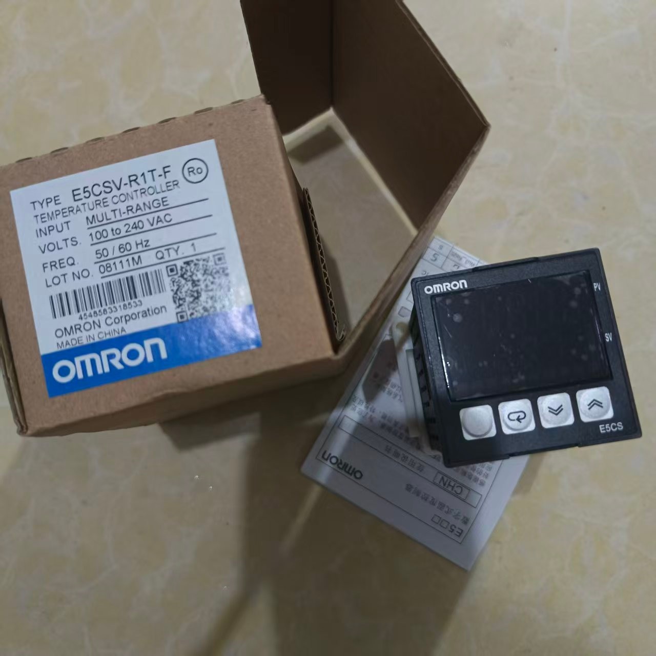 Brand New In Box Omron E5CSV-R1T-F E5CSVR1TF Temperature Controller