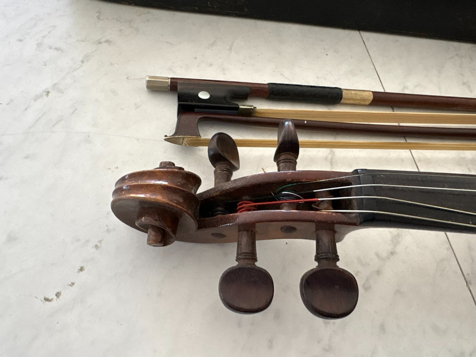 Stradivarius Mirecourt 4/4 violin mid 20th century made in France