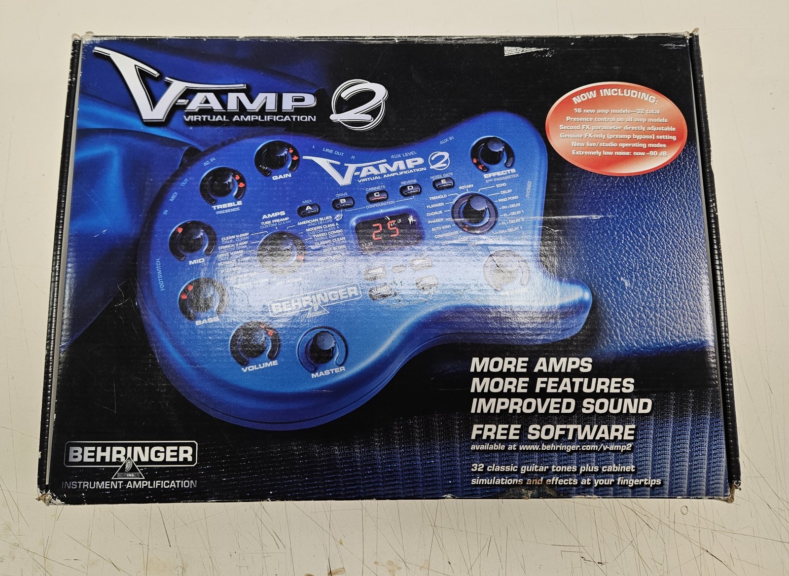 Behringer V-AMP 2 Virtual Guitar Amplifier Effects Processor w/ Footswitch & Bag