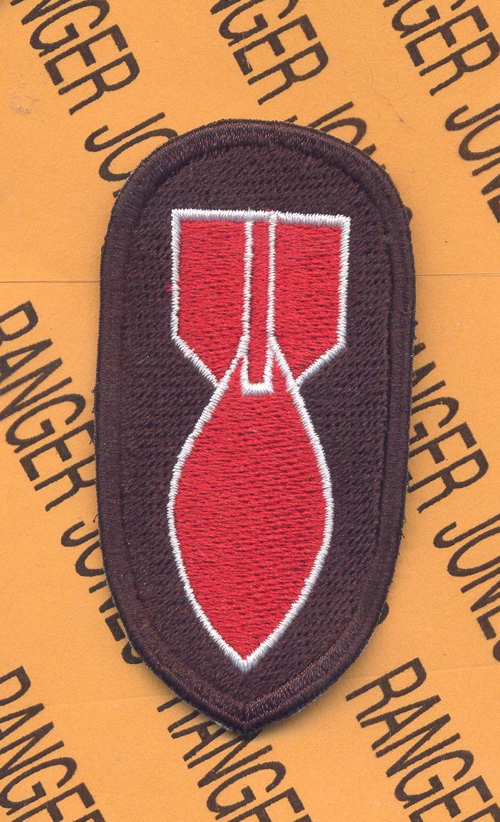 US Army Bomb Disposal EOD ODD white bomb style patch
