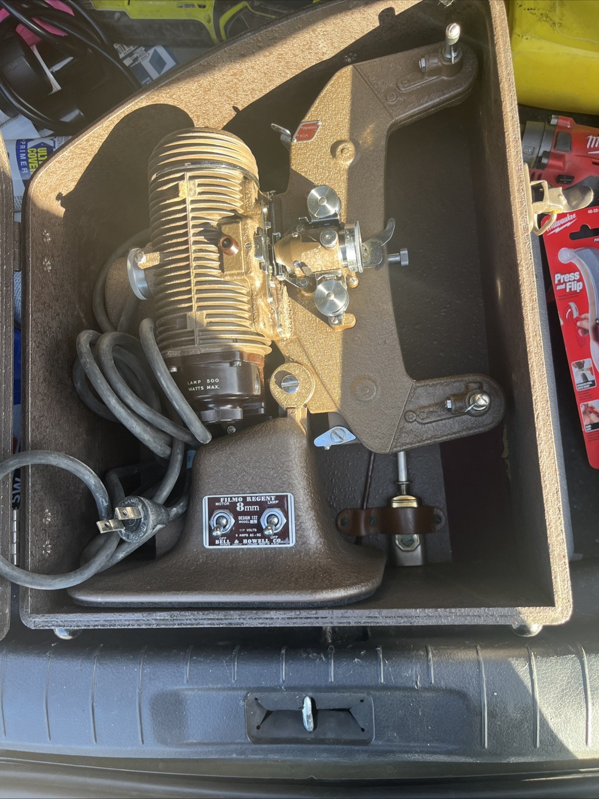 Bell & Howell Filmo Regent Design 122 Model L 8mm Film Projector in Case 30’s