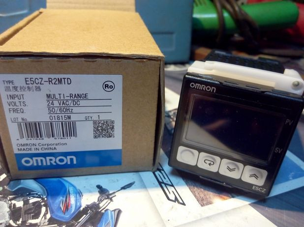 E5CZ-R2MTD E5CZR2MTD Omron Temperature Controller New in box free shipping