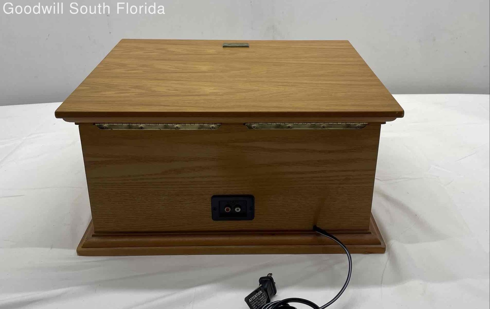 Spirit Of St Louis Ansonia Wood Finish CD Player AM/FM Turntable Not Tested