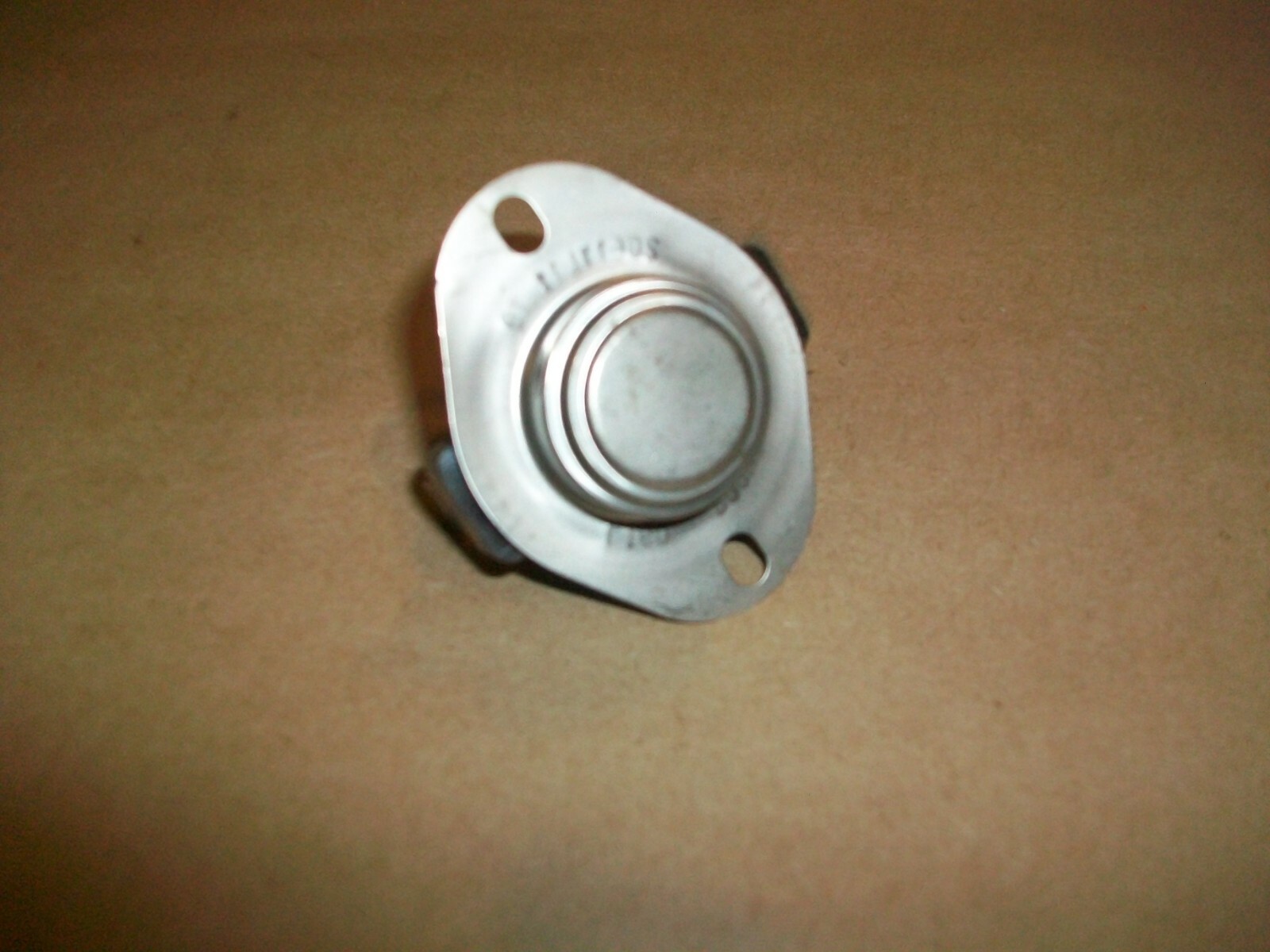 White Rodgers Snap Disc  3L02-161    NEW   OPEN 160f  Close Manual Reset