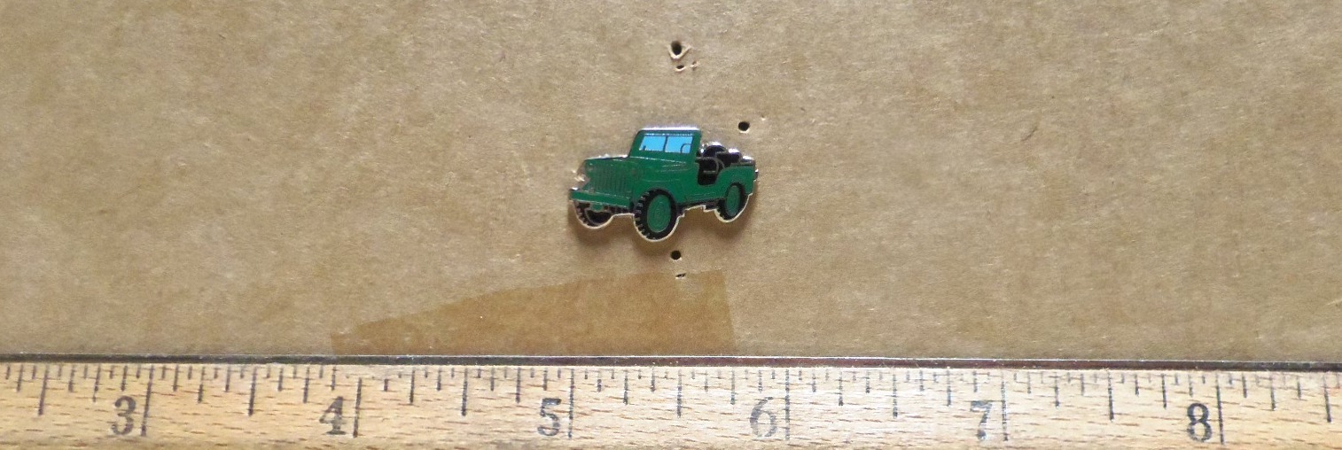 M151 Jeep Pin